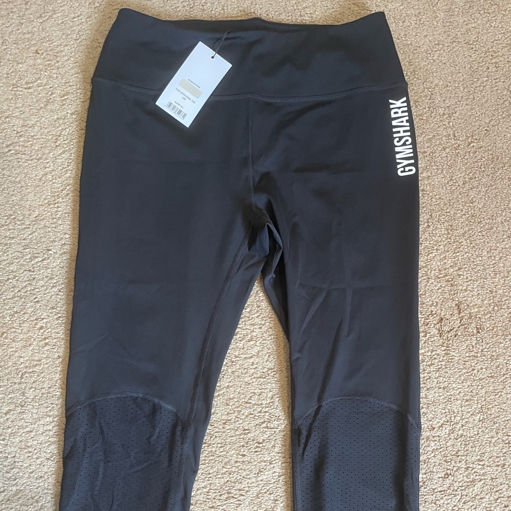 NWT Cropped gymshark leggings